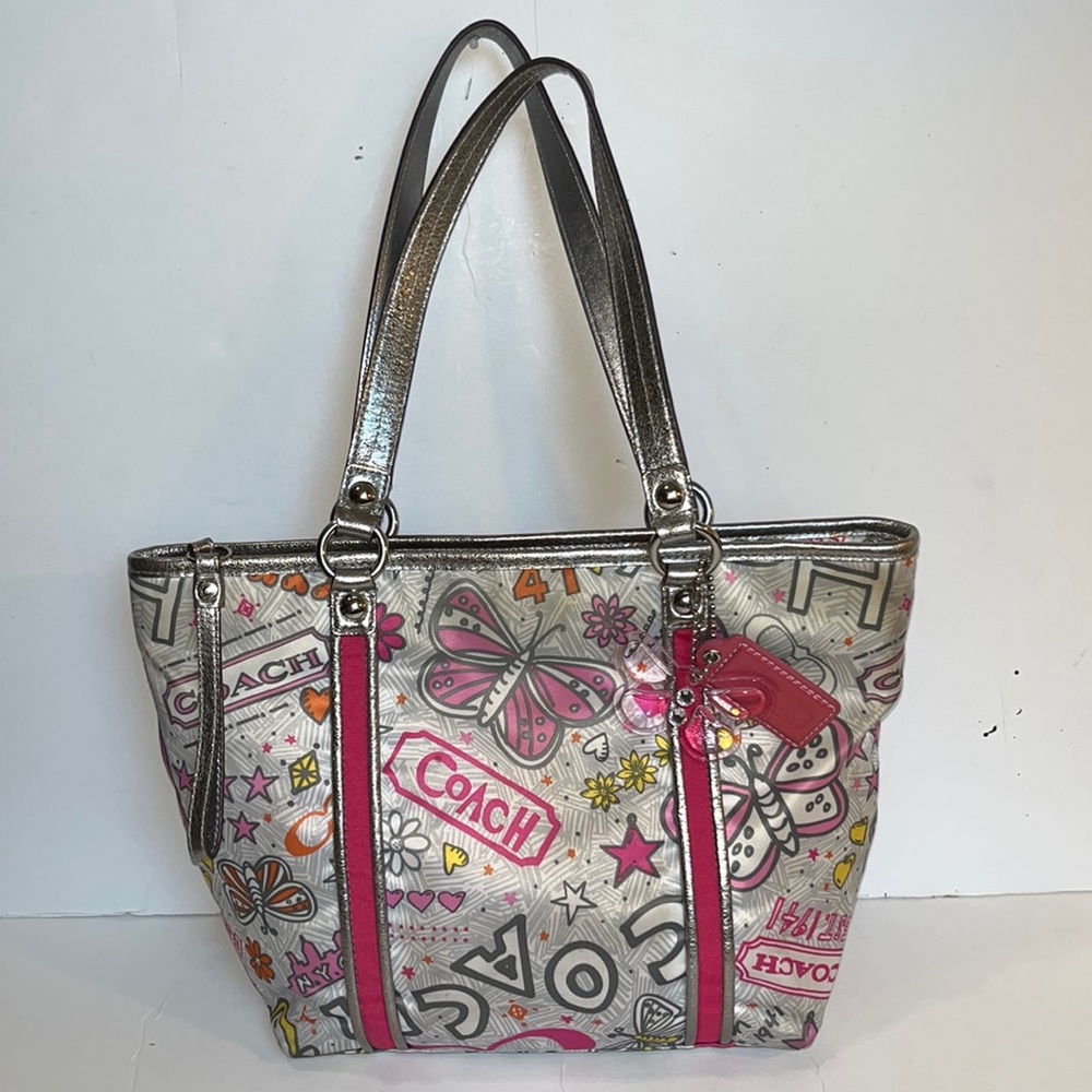 COACH🦋🌸F15712 Bandana Butterfly Graffiti Tote